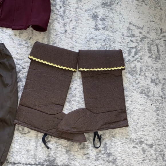 RARE Disney Parks Pirate Costume Size Medium Boys 10 12 Exclusive Caribbean - Picture 6 of 6